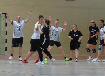 SiB Frauen im Angriff